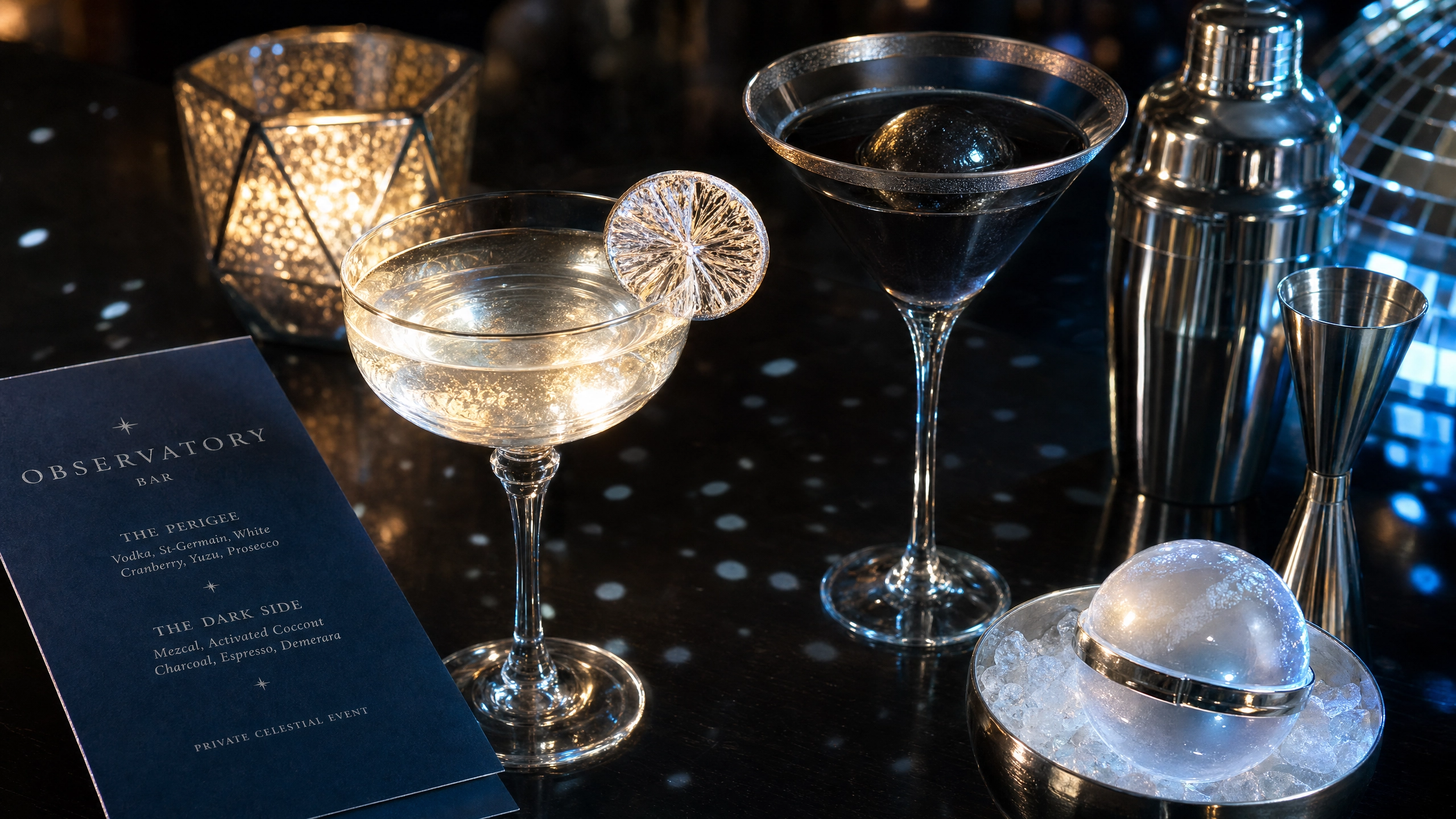 Guests can unwind with specialty cocktails during the Observatory Cocktail Hour.