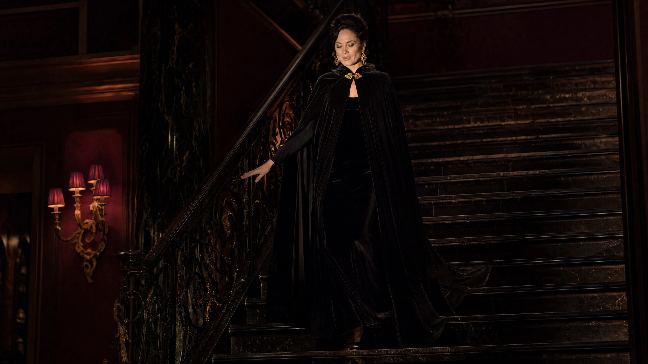 The host welcomes guests to the evening's final act.